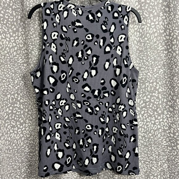 Leopard Print Tank Tops - Lot of 2 - Picture 10 of 13